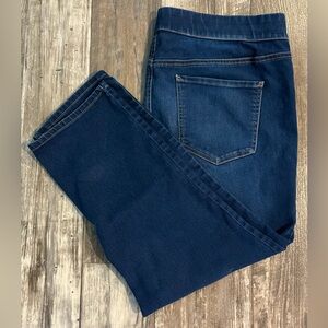 New Directions Dark Wash Capri Jeans - Size 14R